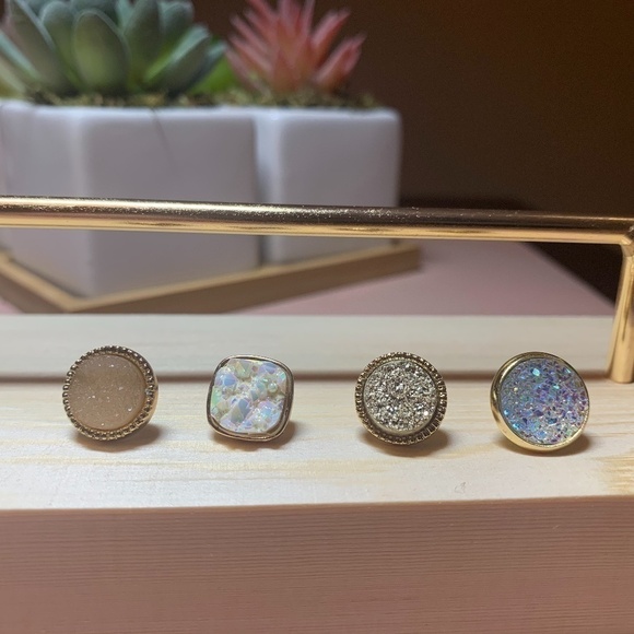 SALE💚 any 3 for $18 💚
 Colorful Druzy Stone Stud Earrings Gold - Picture 3 of 3